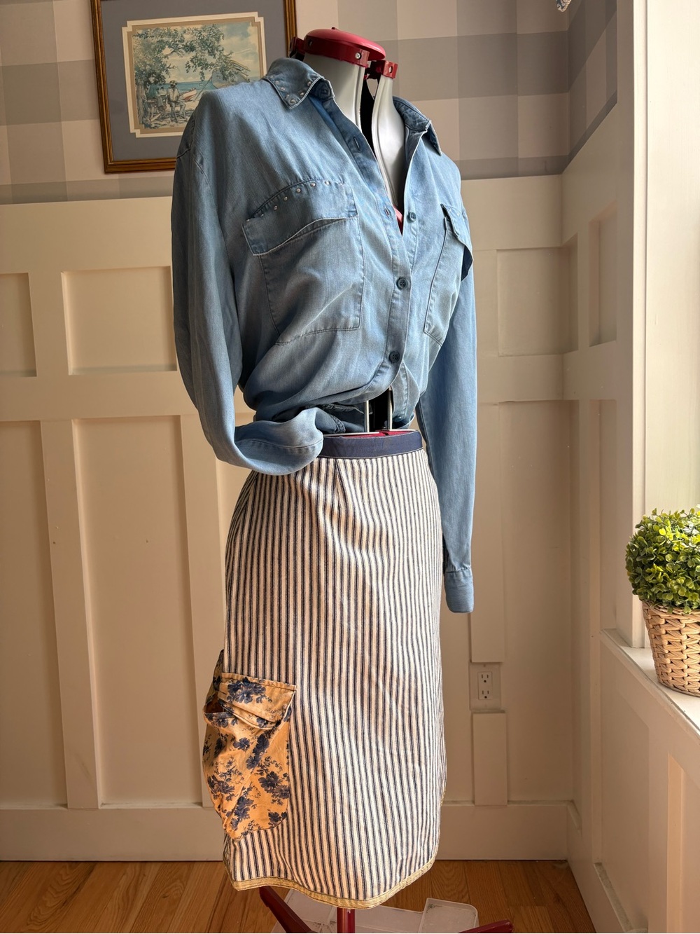 Vintage Striped Midi Skirt with Floral Patch Pocket - Blue/White Medium